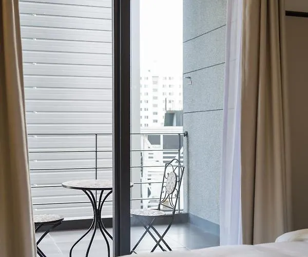 Brown-Dot Hotel Guseo Hotel 3*