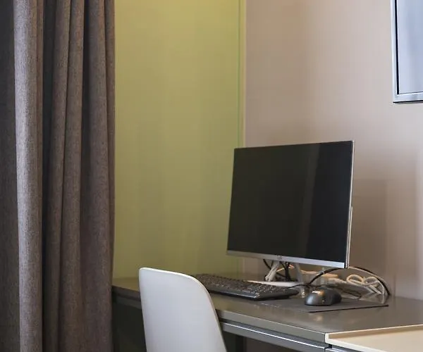 Brown-Dot Hotel Guseo Busan