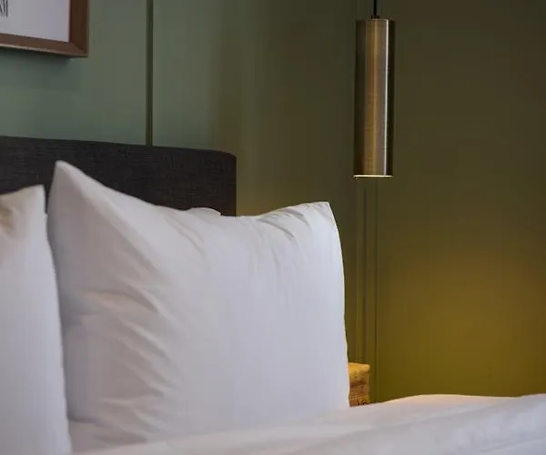 Brown-Dot Hotel Guseo 3*