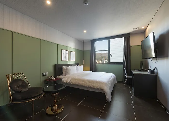 Hotel Brown-Dot Hotel Guseo