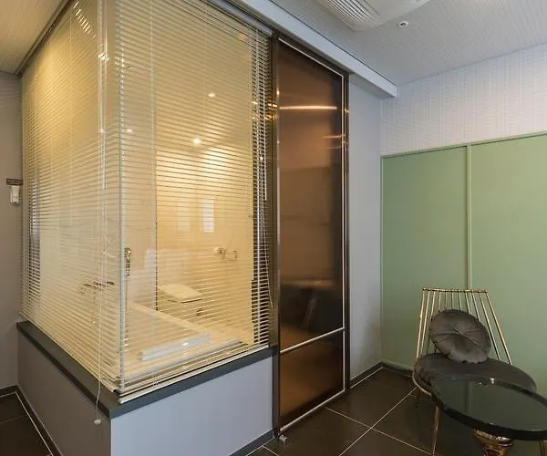 Brown-Dot Hotel Guseo Hotel