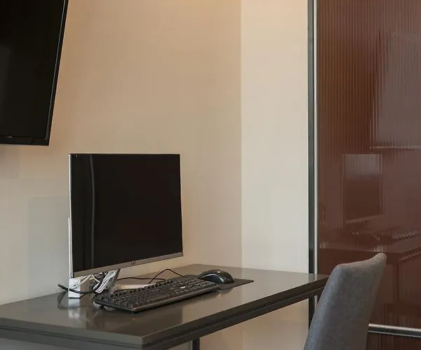 Brown-Dot Hotel Guseo 3*