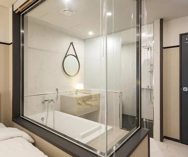 Brown-Dot Hotel Guseo Hotel 3*