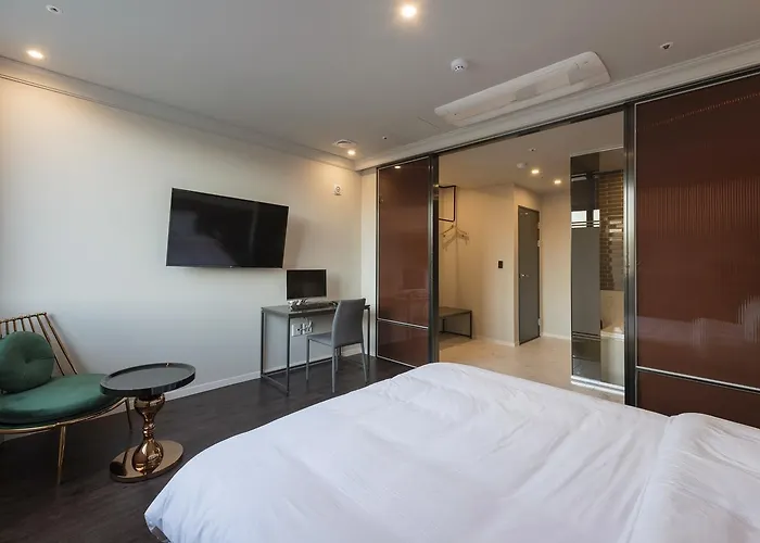 Hotel Brown-Dot Hotel Guseo Busan