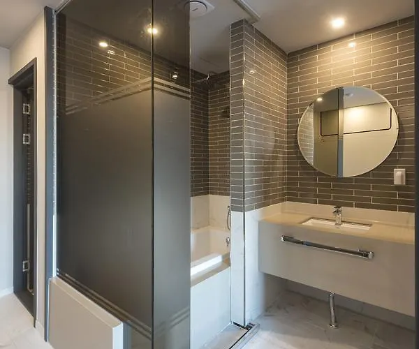 Brown-Dot Hotel Guseo Hotel