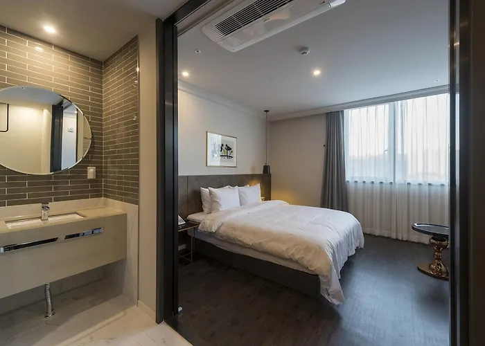 Hotel Brown-Dot Hotel Guseo Busan