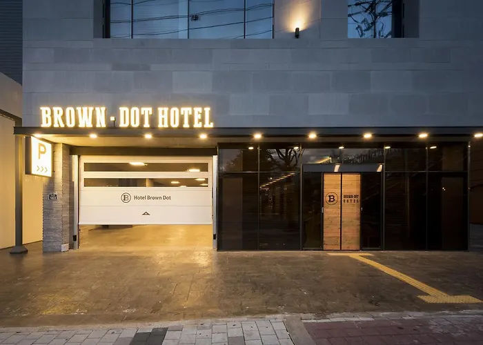Brown-Dot Hotel Guseo Busan